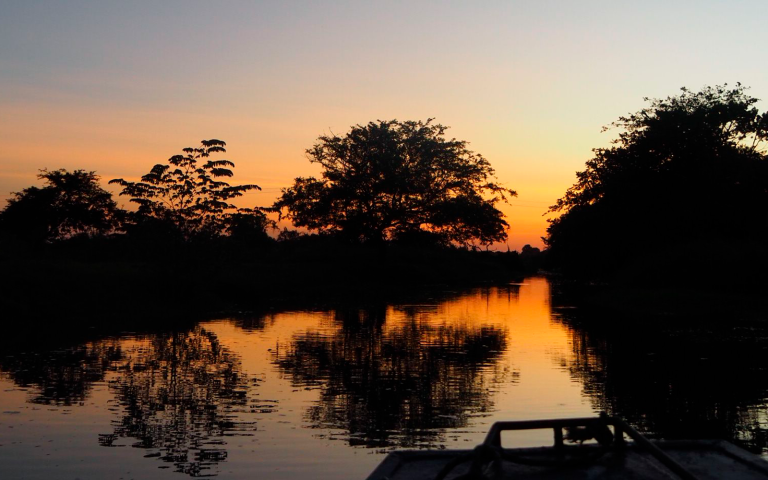 Atardecer en el Río Magdalena
